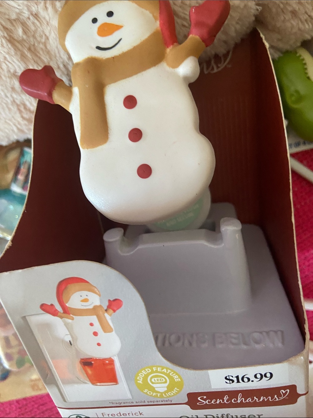 White Snowman Oil Diffuser Night Light - Red Accents